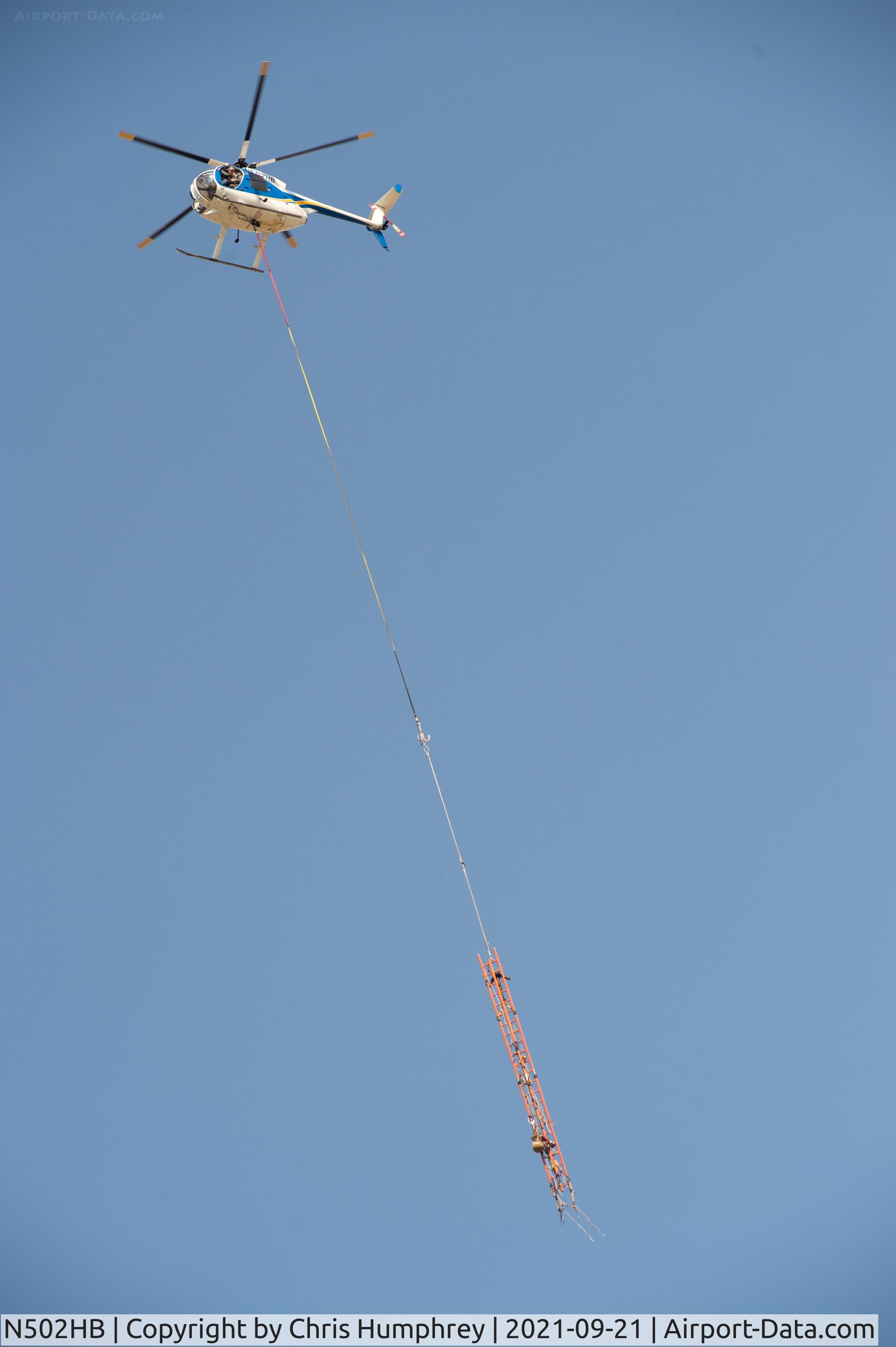 N502HB, 1978 Hughes 369D C/N 480291D, Working on PG&E towers in San Leandro California.