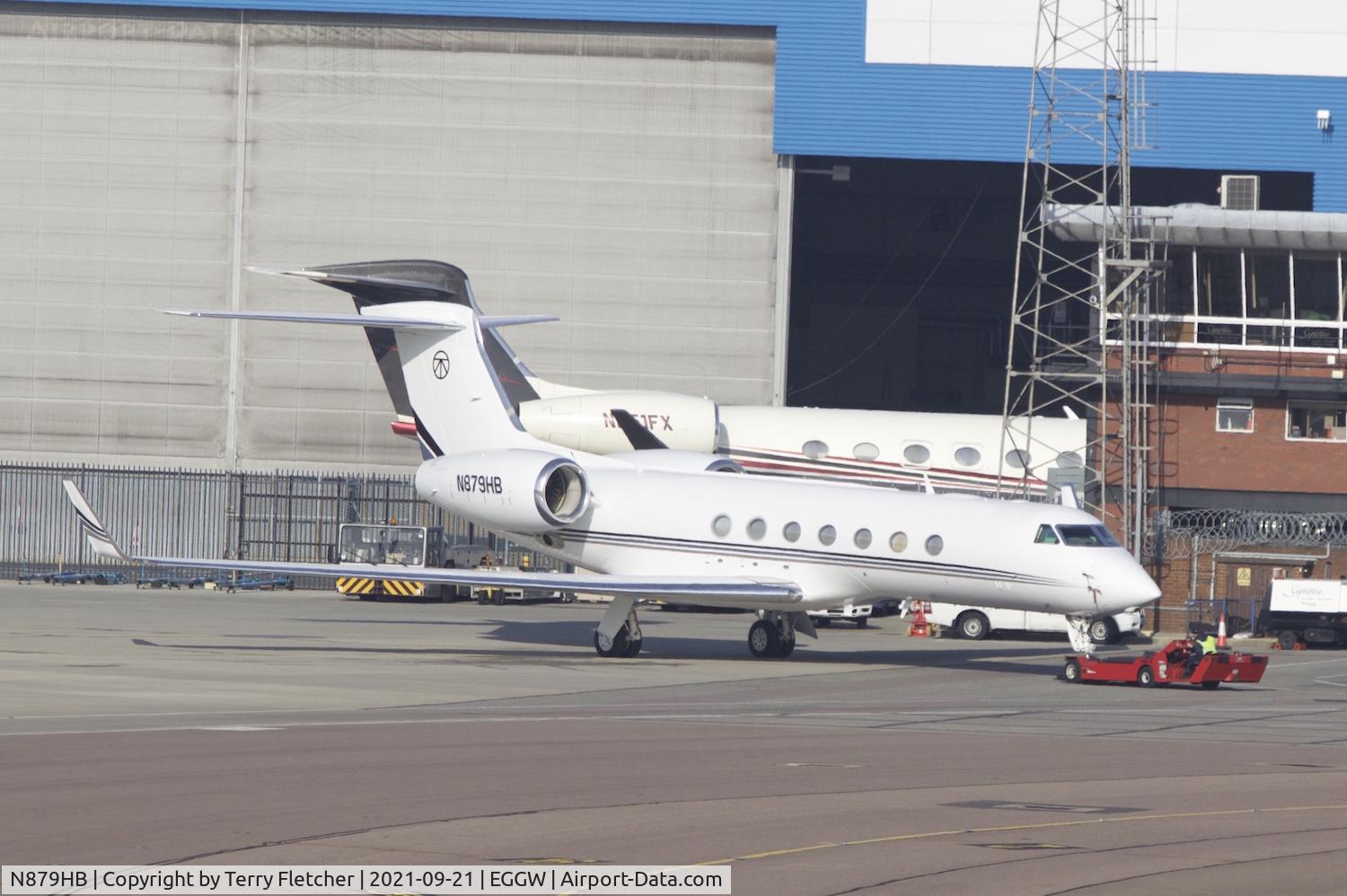 N879HB, 2006 Gulfstream Aerospace GV-SP (G550) C/N 5103, At Luton