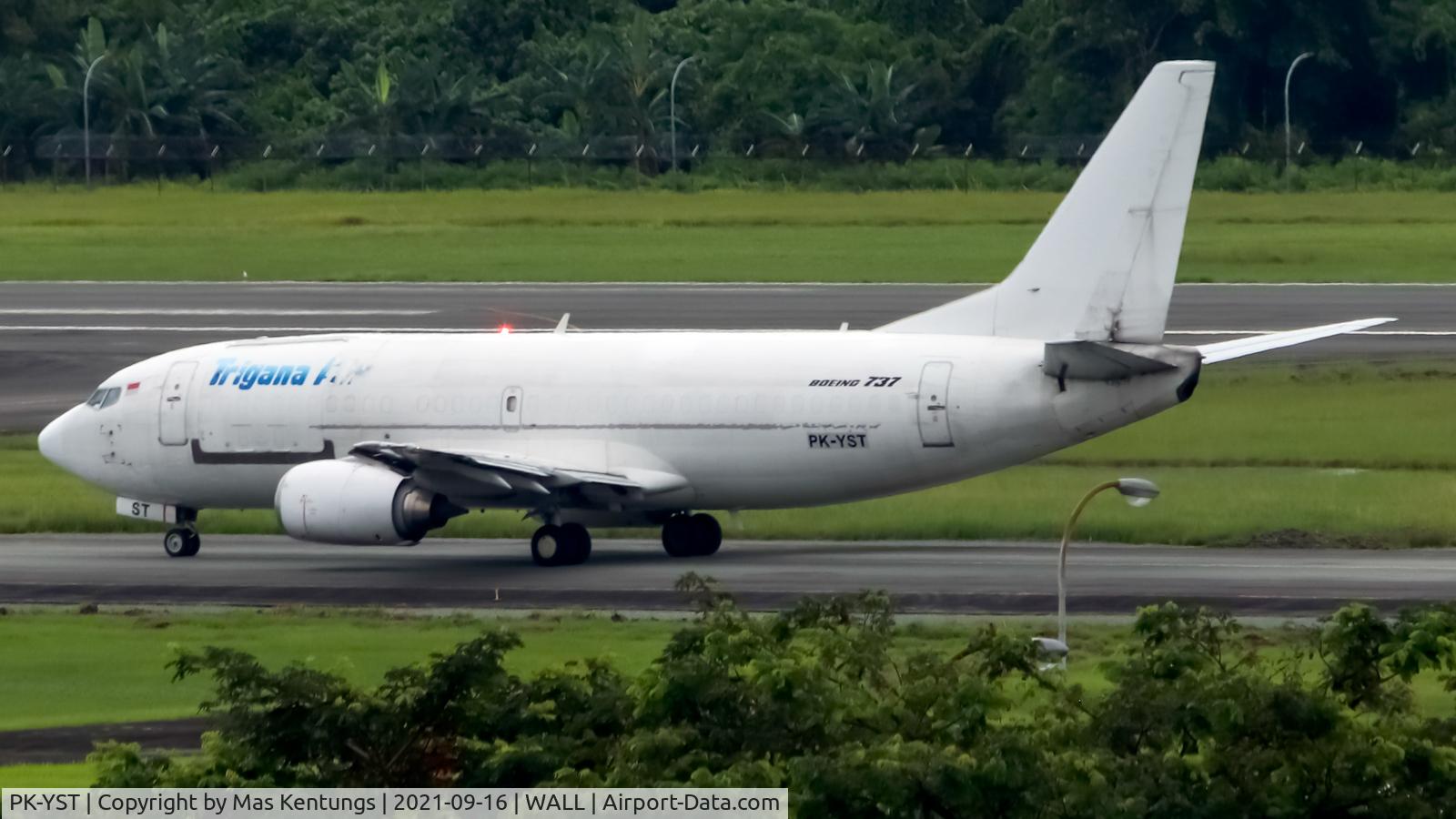 PK-YST, 1988 Boeing 737-301(SF) C/N 23741, This photo were taken at Balikpapan