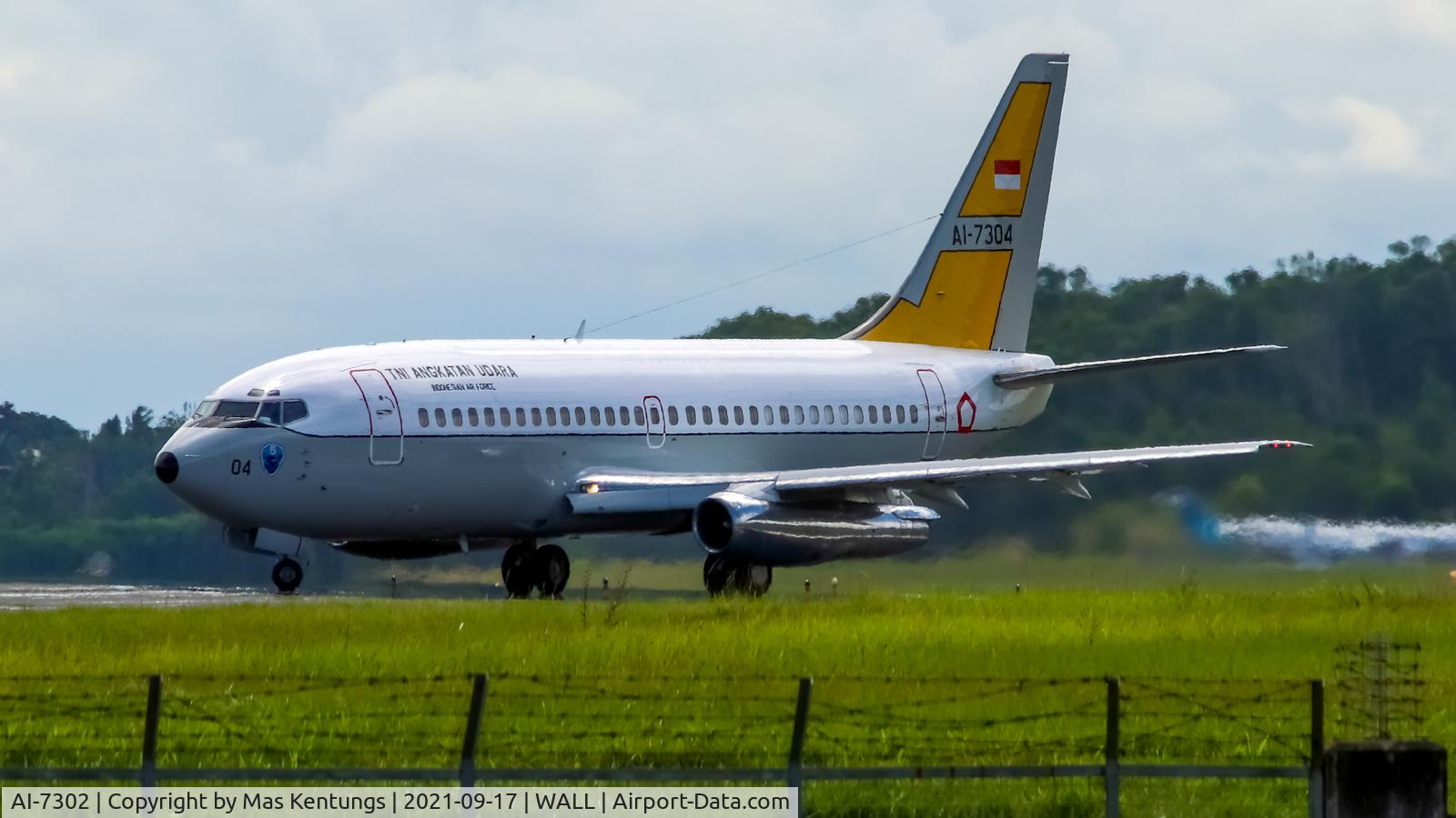 AI-7302, 1983 Boeing 737-2X9 Surveiller C/N 22778/947, This photo were taken at Balikpapan