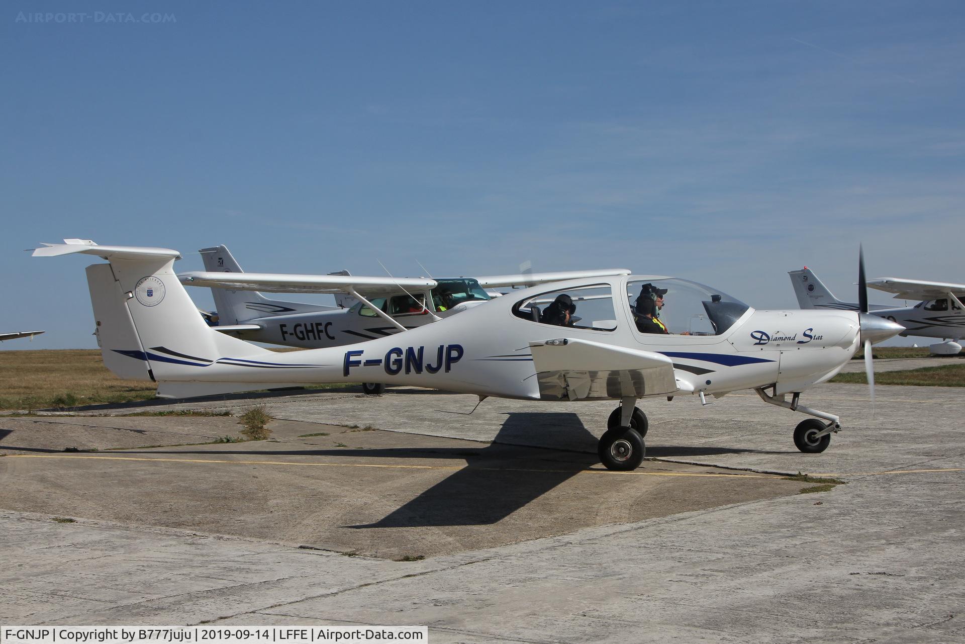 F-GNJP, Diamond DA-40 Diamond Star C/N 40.038, at Enghien