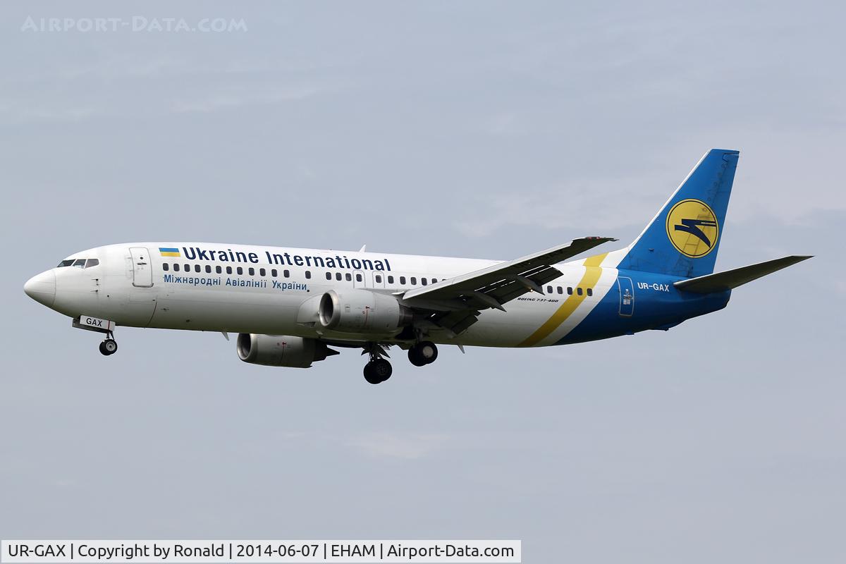 UR-GAX, 1992 Boeing 737-4Y0 C/N 26066, at spl