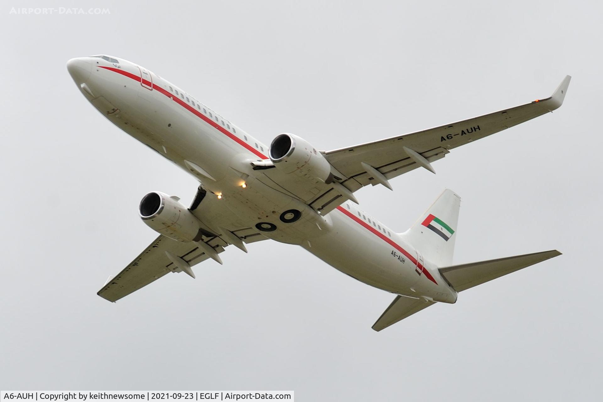 A6-AUH, 2002 Boeing 737-8EX BBJ2 C/N 33473, Leaving Farnborough.