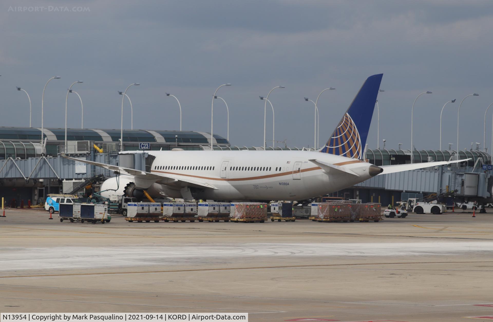 N13954, 2015 Boeing 787-9 Dreamliner C/N 36405, Boeing 787-9