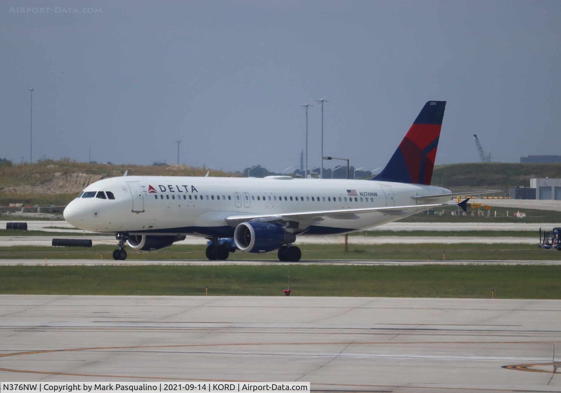 N376NW, 2002 Airbus A320-212 C/N 1812, Airbus A320-212