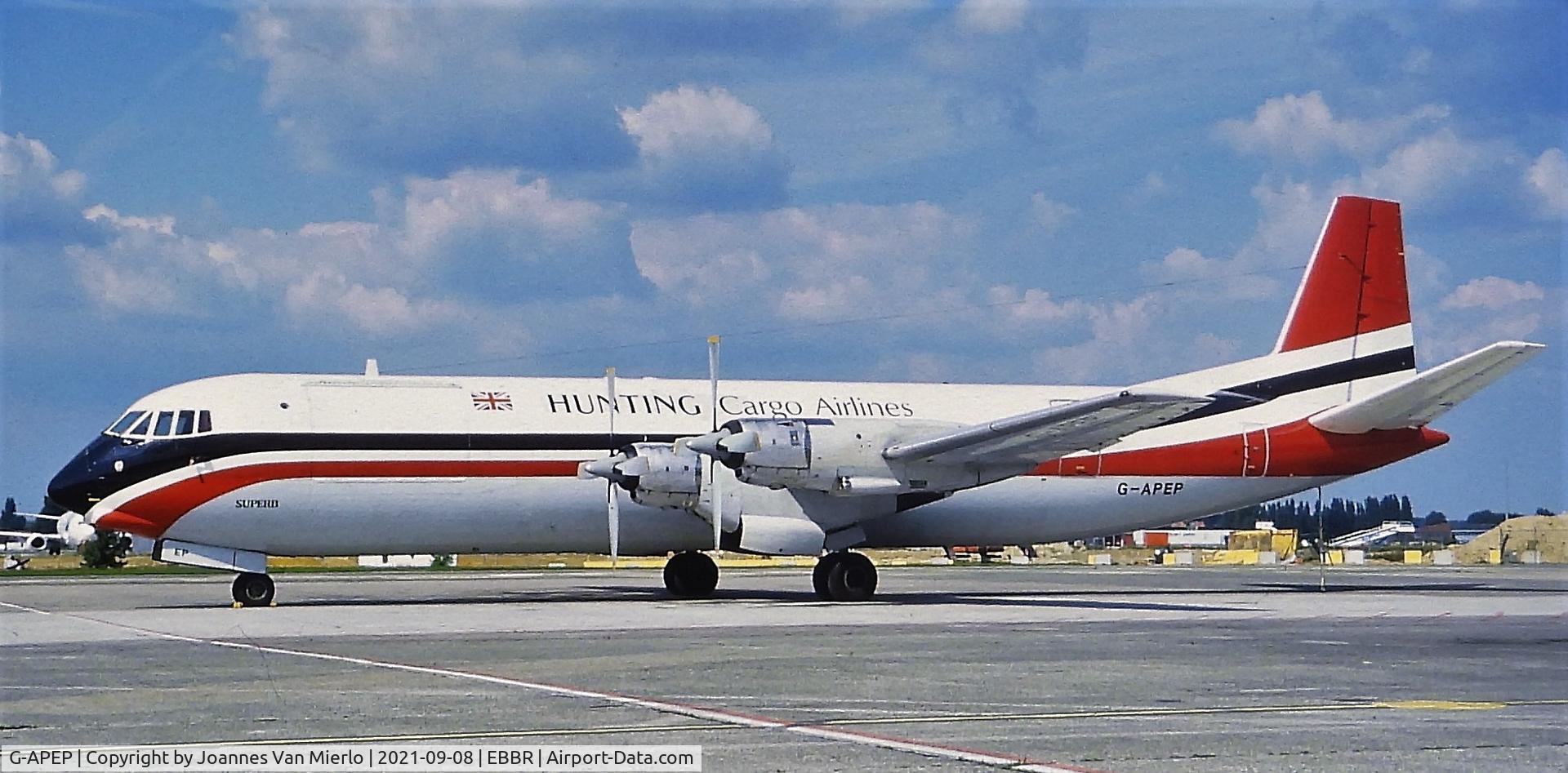 G-APEP, 1961 Vickers Vanguard 953 C/N 719, DHL BRU HUB EBBR slide scan