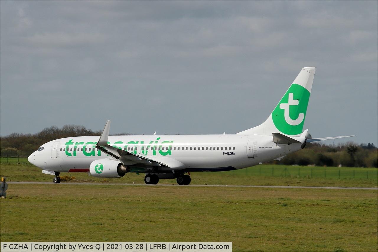 F-GZHA, 2007 Boeing 737-8GJ C/N 34901, Boeing 737-8GJ, Take off run rwy 25L, Brest-Bretagne airport (LFRB-BES)