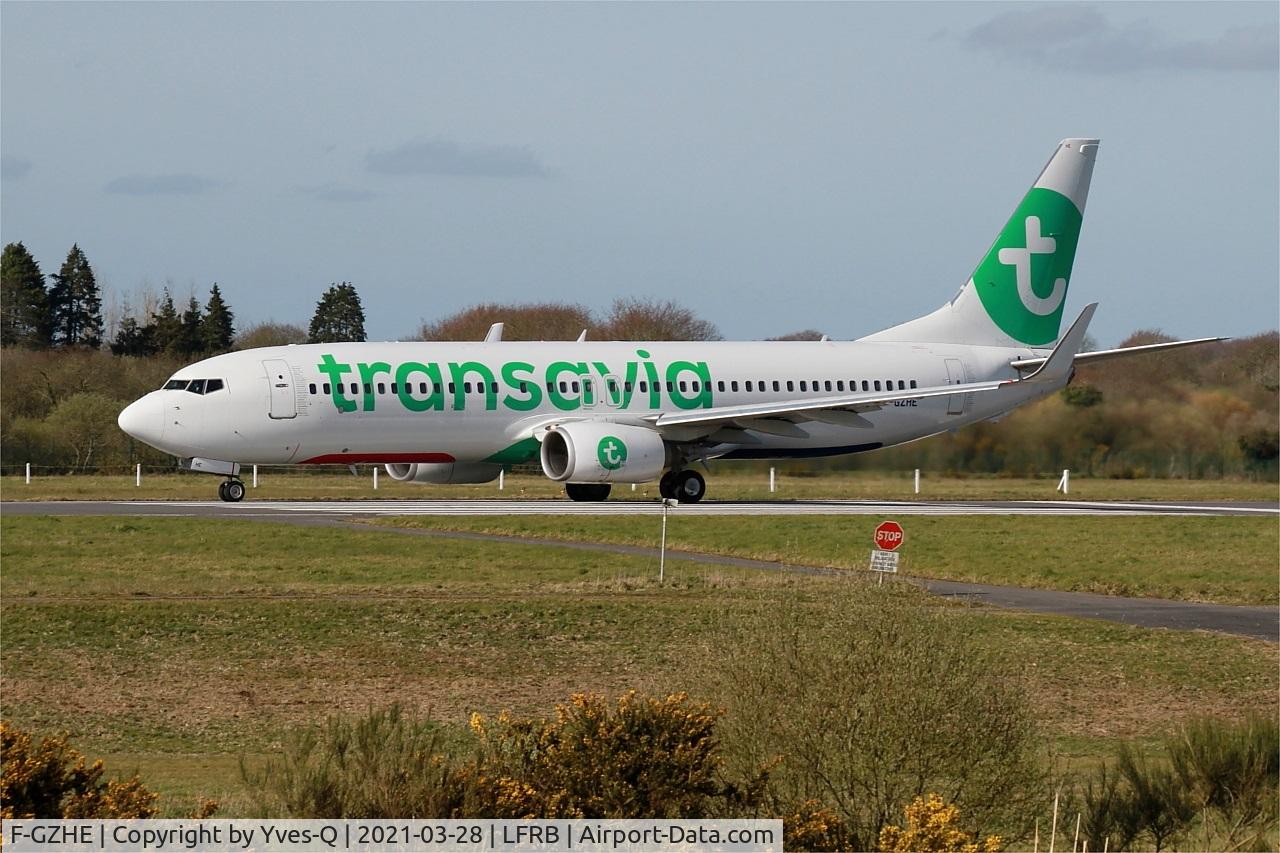 F-GZHE, 2008 Boeing 737-8K2 C/N 29678, Boeing 737-8K2, Take off run rwy 25L, Brest-Bretagne airport (LFRB-BES)