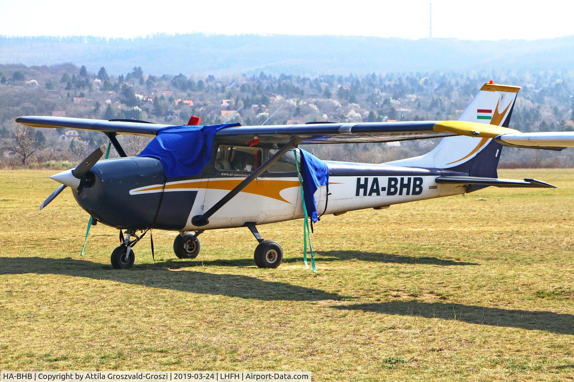 HA-BHB, Cessna 172K Skyhawk C/N 17258601, LHFH - Farkashegy Airport, Hungary