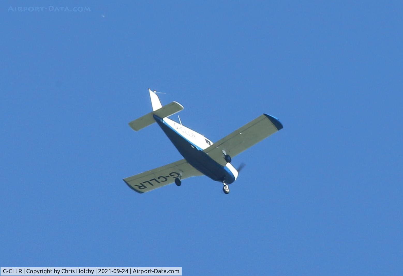 G-CLLR, 1968 Piper PA-28-140 Cherokee C/N 28-23610, Over Potters Bar, Herts