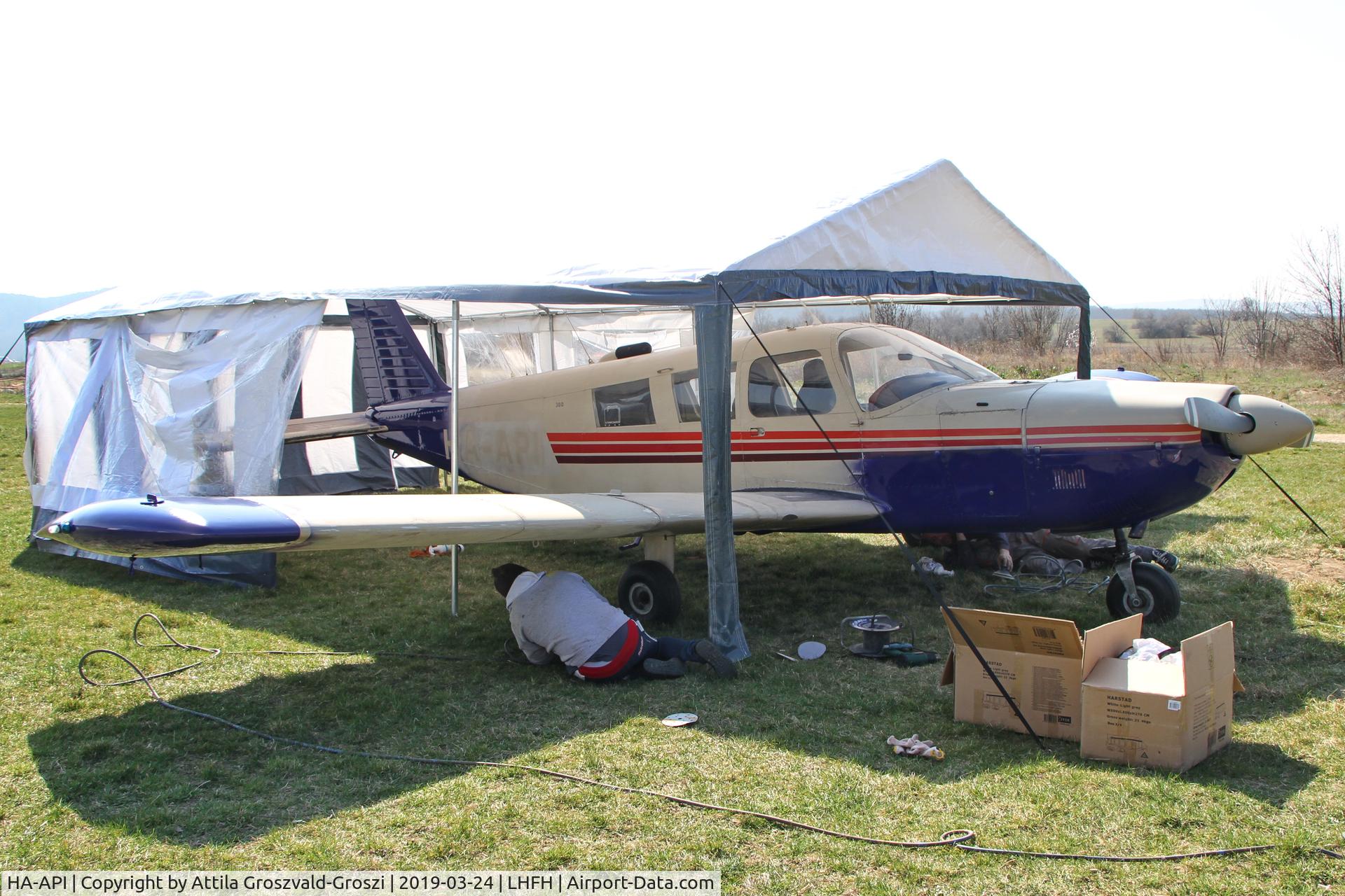 HA-API, 1966 Piper PA-32-300 Cherokee Six Cherokee Six C/N 32-40220, LHFH - Farkashegy Airport, Hungary