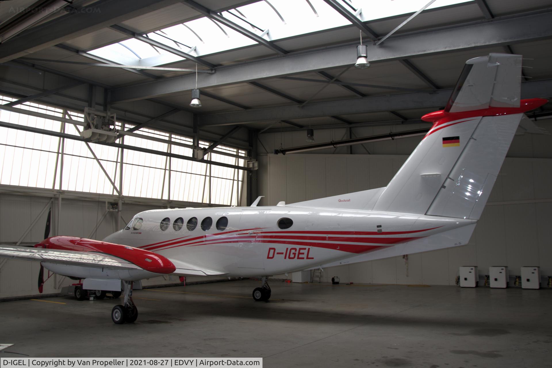 D-IGEL, 2019 Beechcraft B200GT Super King Air C/N BY-363, Beechcraft Super King Air B200GT inside a hangar at Porta Westfalica airport, Germany, 2021