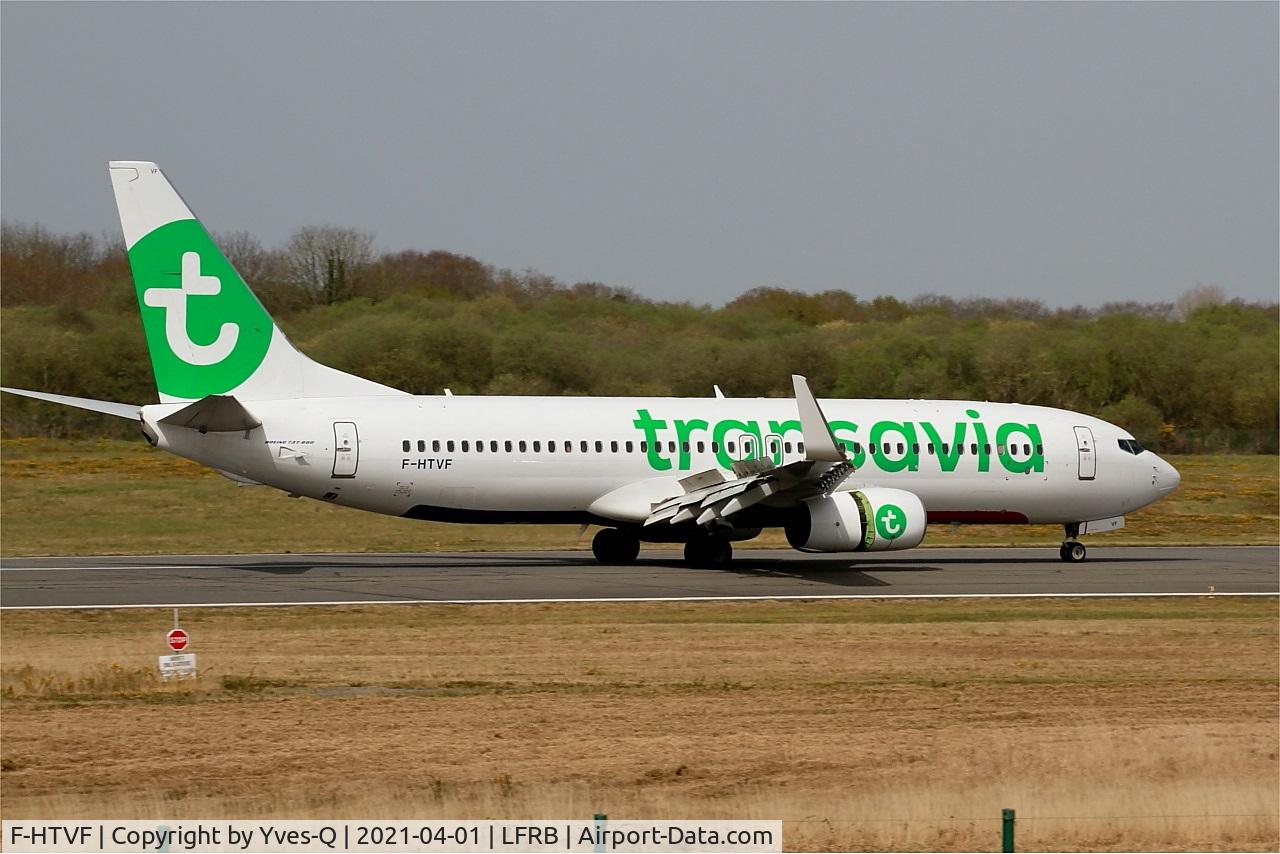 F-HTVF, 2017 Boeing 737-8K2 C/N 62160, Boeing 737-8K2, Reverse thrust landing rwy 07R, Brest-Bretagne Airport (LFRB-BES)