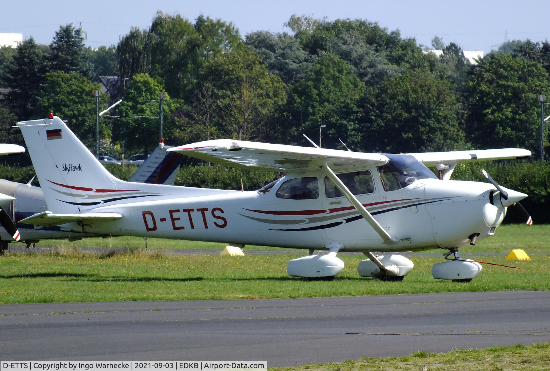 D-ETTS, 2004 Cessna 172R Skyhawk C/N 17281220, Cessna 172R at Bonn-Hangelar airfield during the Grumman Fly-in 2021