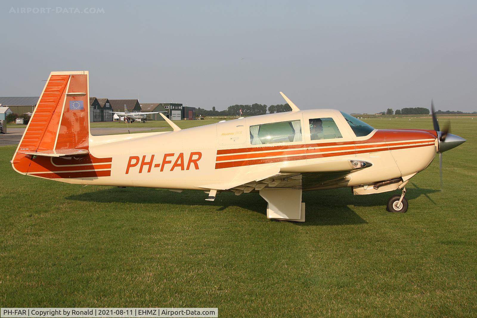 PH-FAR, 1984 Mooney M20J 201 C/N 24-1447, at ehmz