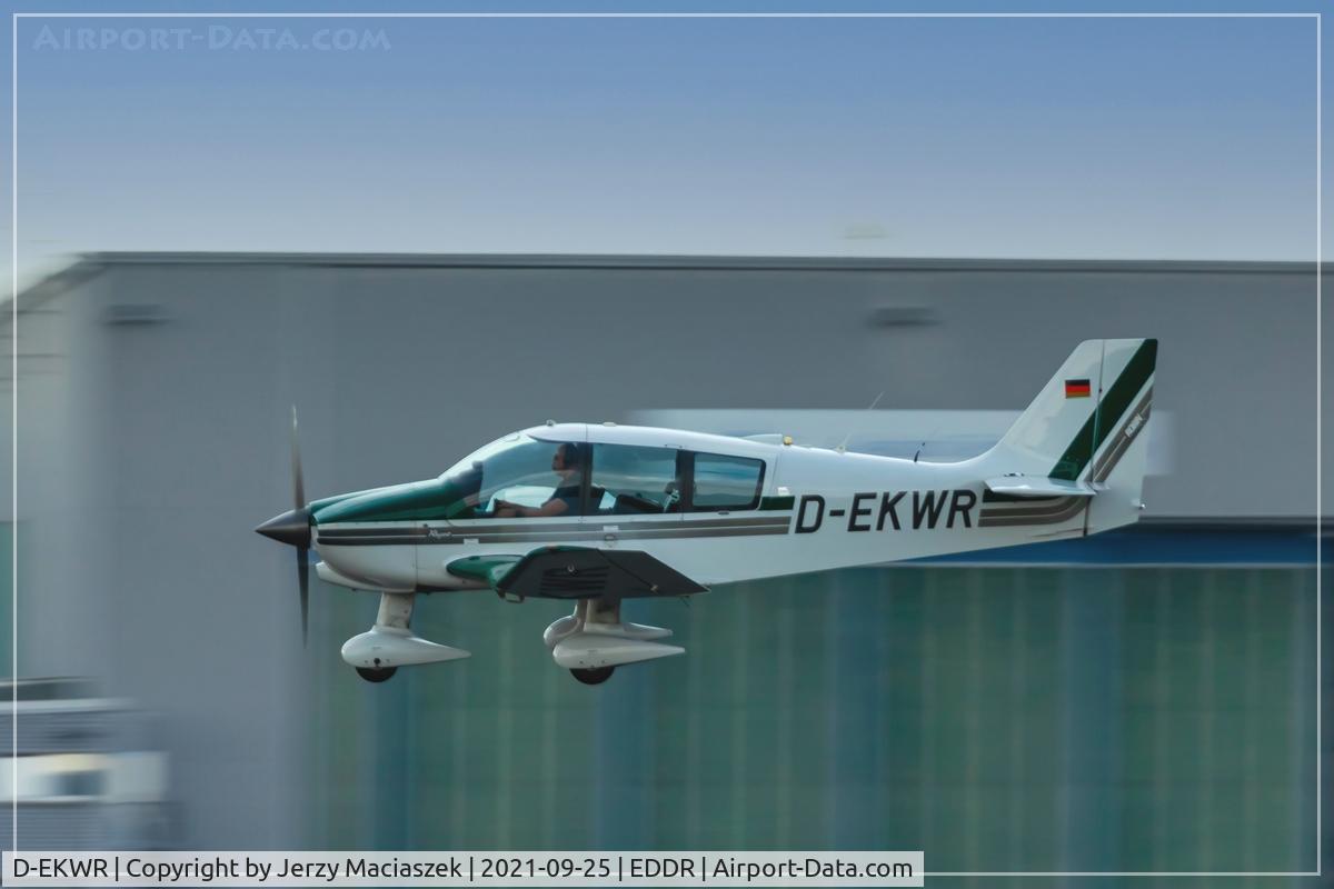 D-EKWR, Robin DR-400-180 Regent Regent C/N 2327, Robin DR-400-180 Regent, c/n: 2327