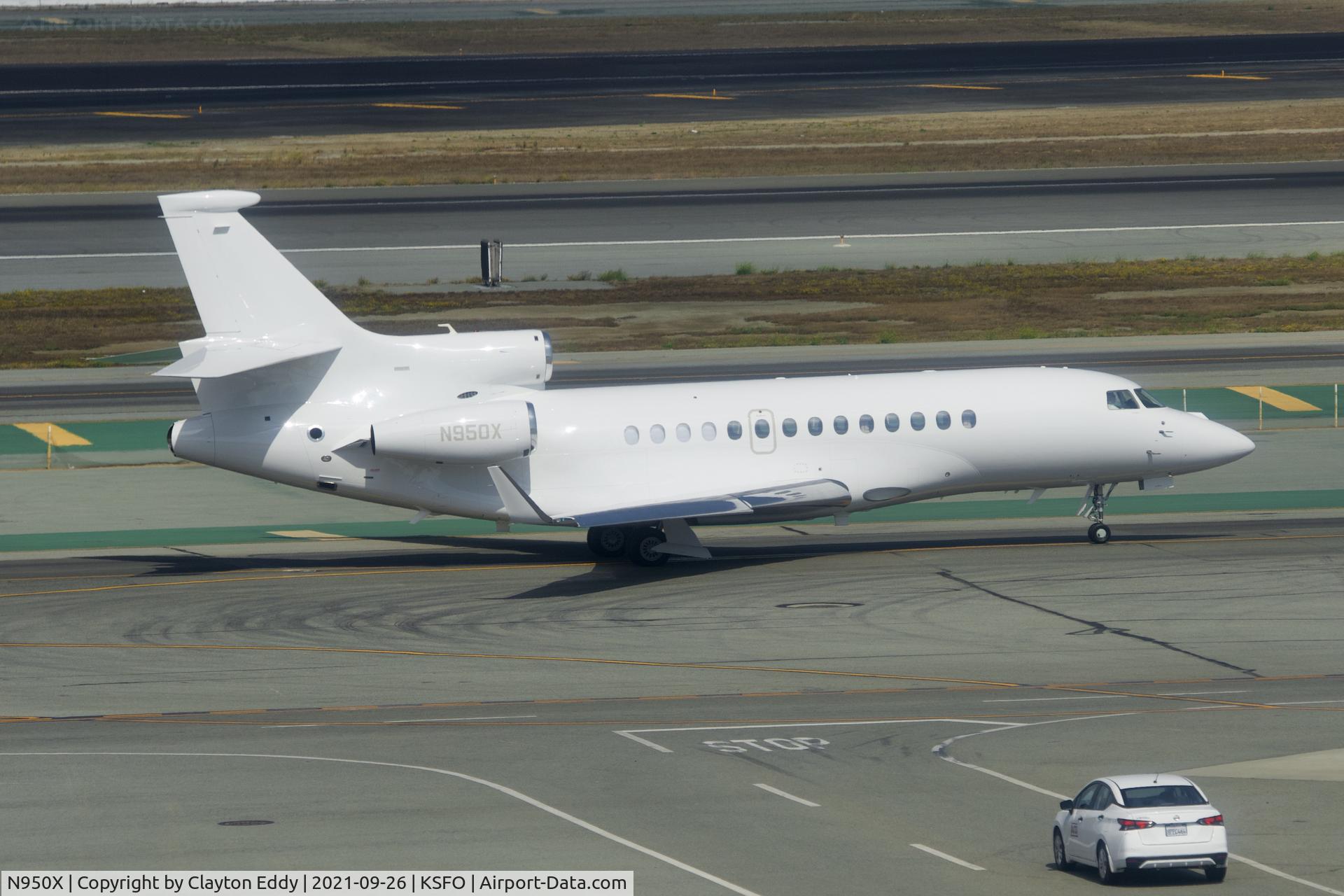 N950X, 2011 Dassault Falcon 7X C/N 131, Sky Terrace SFO 2021.