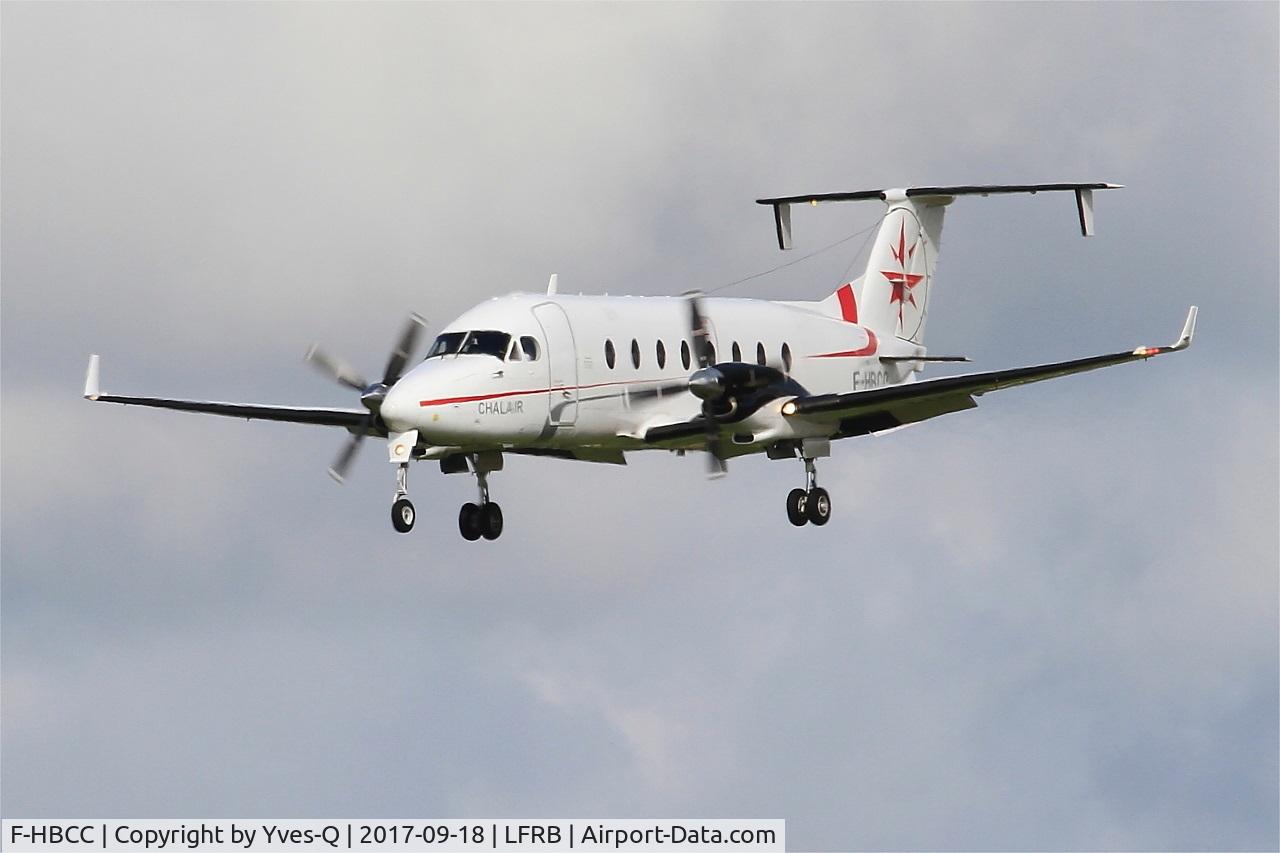 F-HBCC, 1999 Beech 1900D C/N UE-350, Beech 1900D, Short approach rwy 25L, Brest-Bretagne Airport (LFRB-BES)