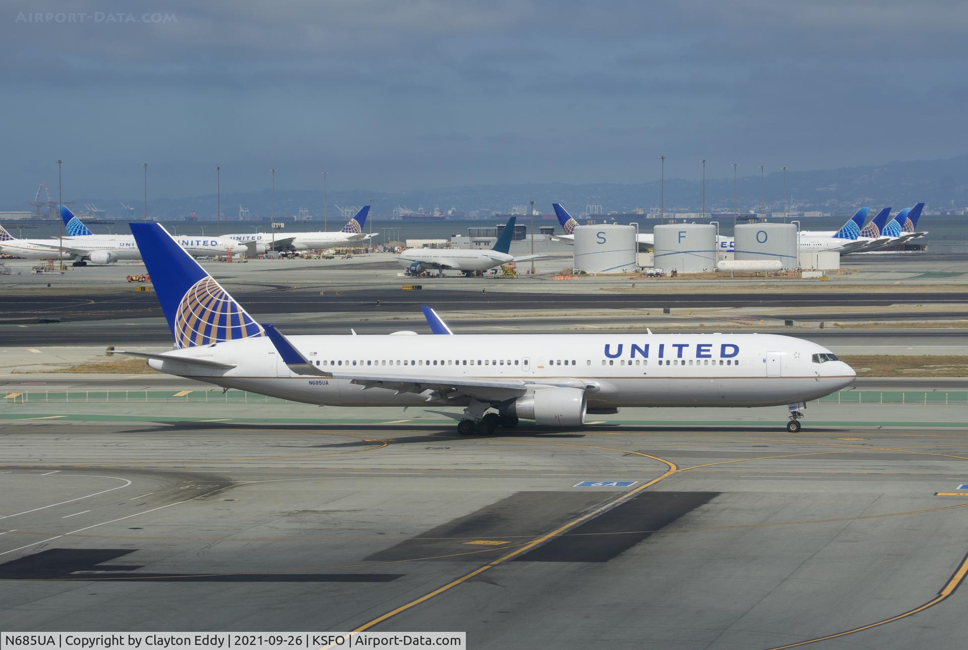 N685UA, 2002 Boeing 767-3CB C/N 33467, Ex Hawaiian Airlines aircraft N590HA. SFO 2021.