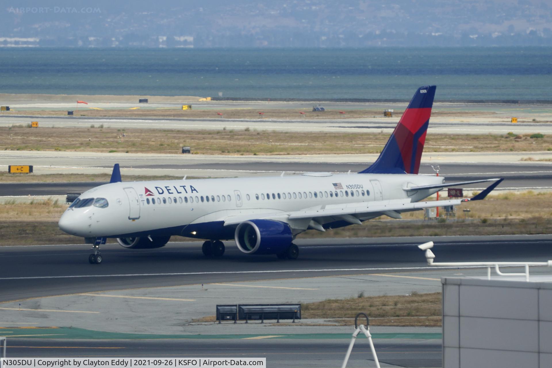 N305DU, 2020 Airbus A220-371 C/N 55084, Sky Terrace SFO 2021.