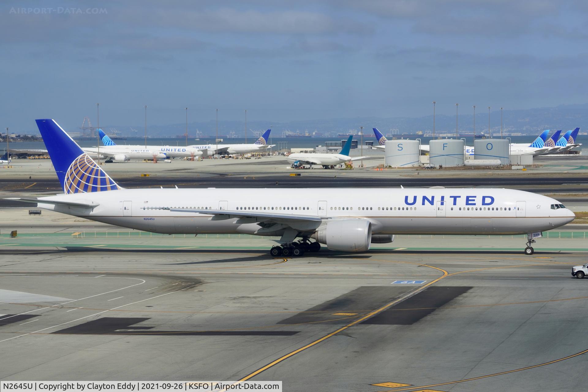 N2645U, 2017 Boeing 777-322/ER C/N 64989, Sky Terrace SFO 2021.