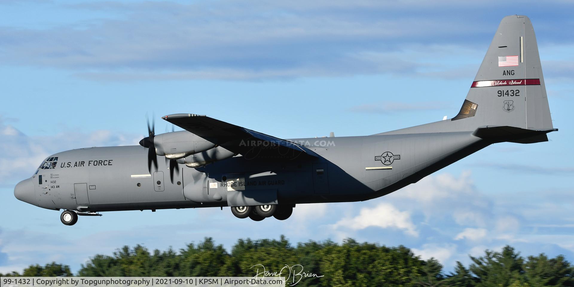 99-1432, 1999 Lockheed Martin C-130J-30 Super Hercules C/N 382-5518, RHODY32 landing after an evening jump at the air show.