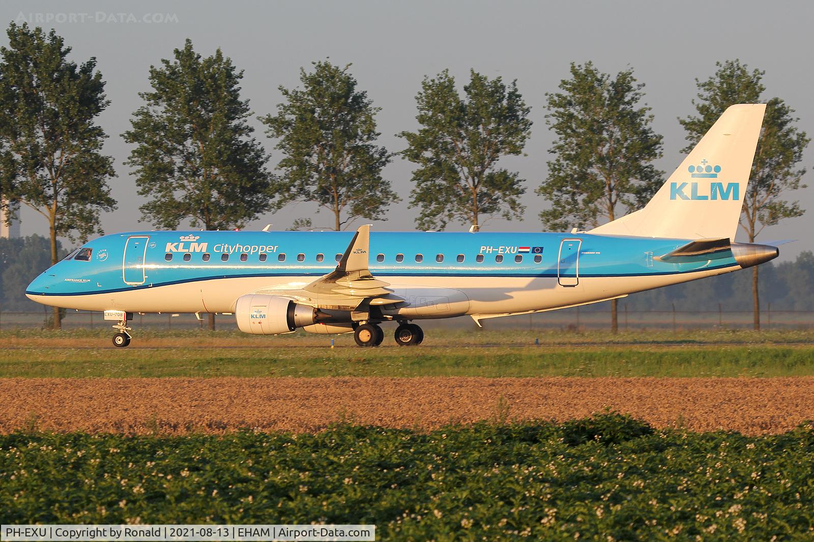 PH-EXU, 2018 Embraer 175STD (ERJ-170-200) C/N 17000708, at spl
