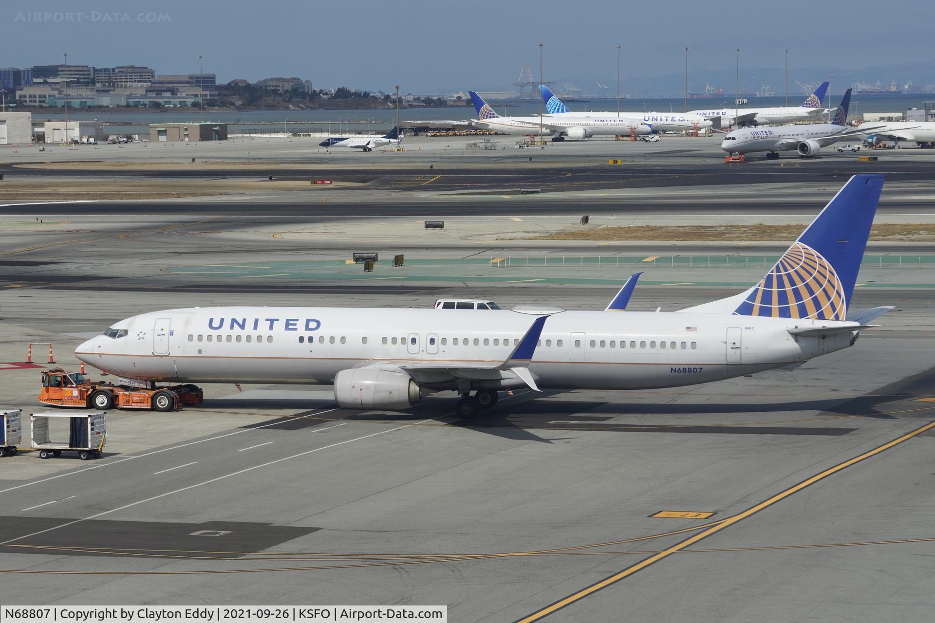 N68807, 2013 Boeing 737-924/ER C/N 42819, Sky Terrace SFO 2021.