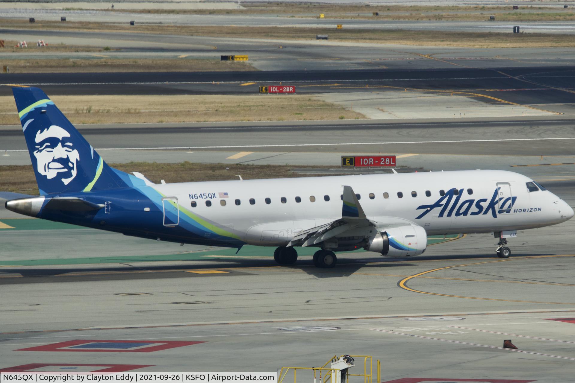 N645QX, 2018 Embraer 175LR (ERJ-170-200LR) C/N 17000768, SKY Terrace SFO 2021.