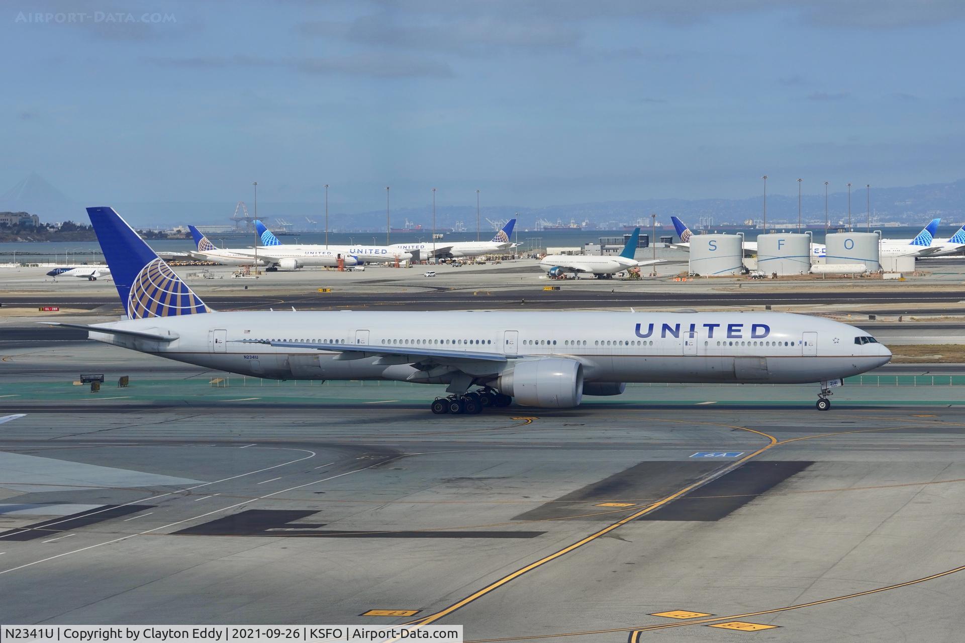 N2341U, 2017 Boeing 777-300/ER C/N 63721 / 1493, Sky Terrace SFO 2021.