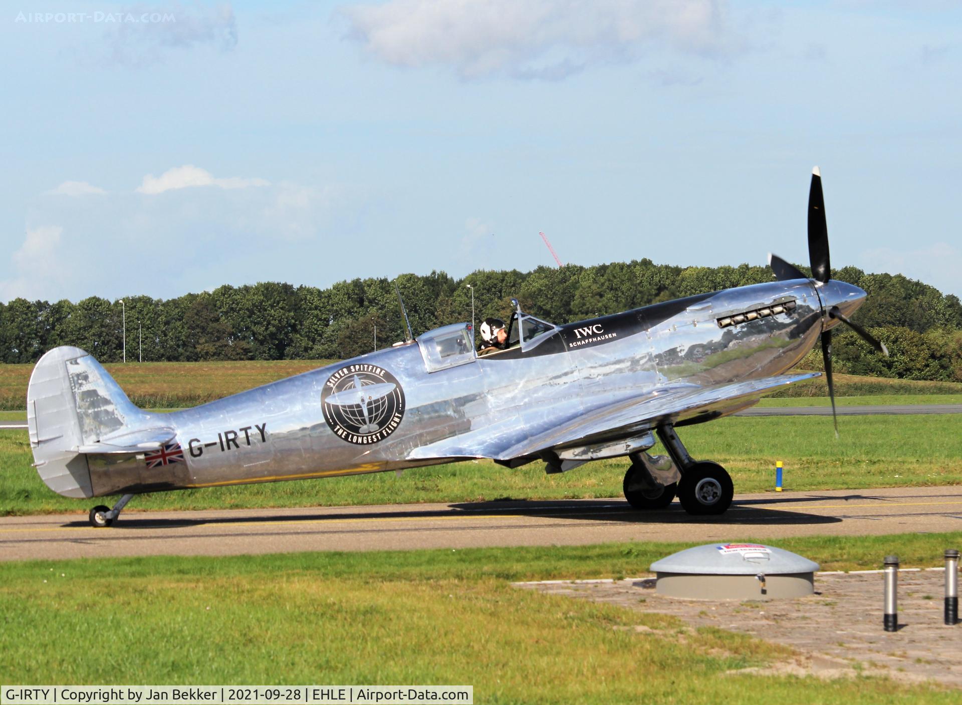 G-IRTY, 1943 Supermarine 361 Spitfire LF.IXc C/N CBAF.IX.970, Arriving at Lelystad Airport for a fuelstop