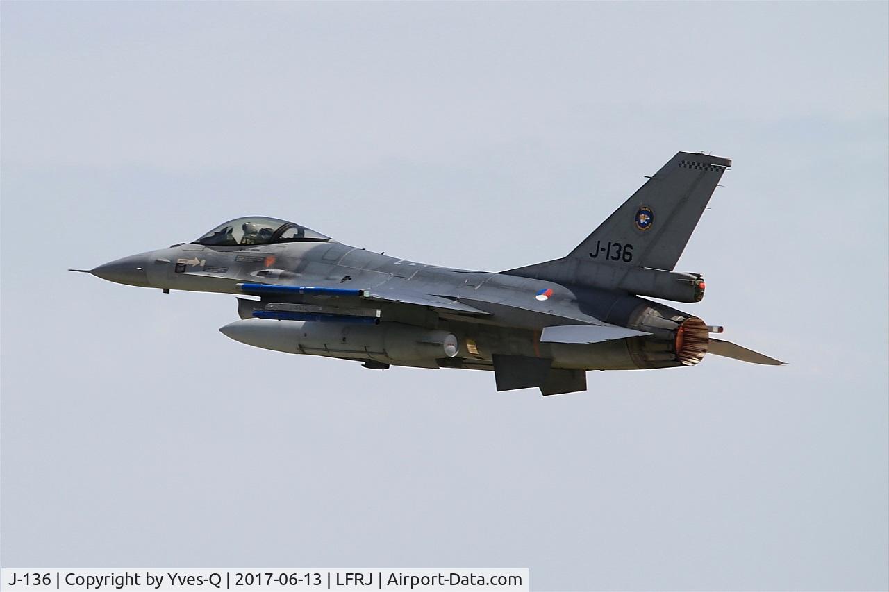 J-136, Fokker F-16AM Fighting Falcon C/N 6D-126, Fokker F-16AM Fighting Falcon, Climbing from rwy 08, Landivisiau Naval Air Base (LFRJ) Tiger Meet 2017