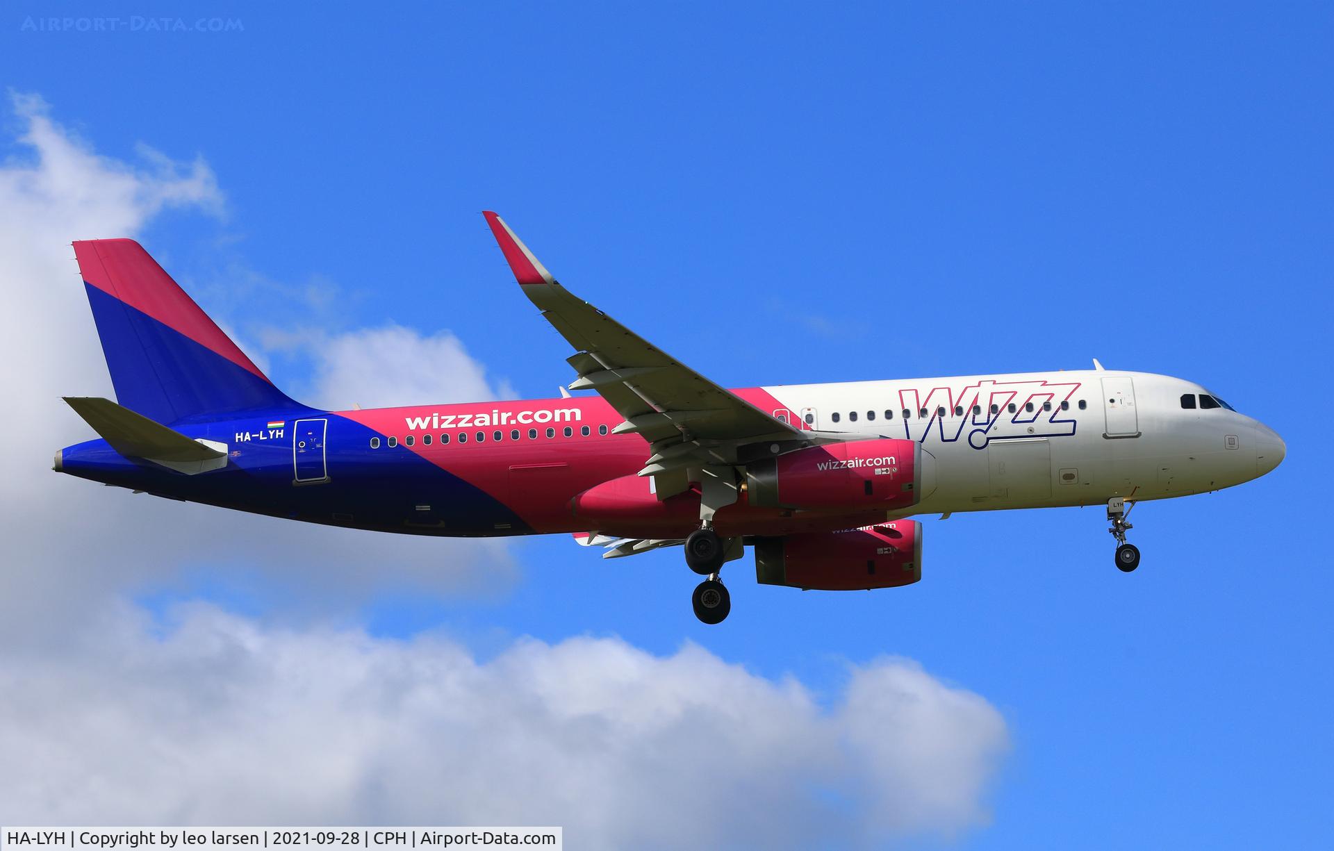 HA-LYH, 2014 Airbus A320-232 C/N 6235, Copenhagen 28.9.2021