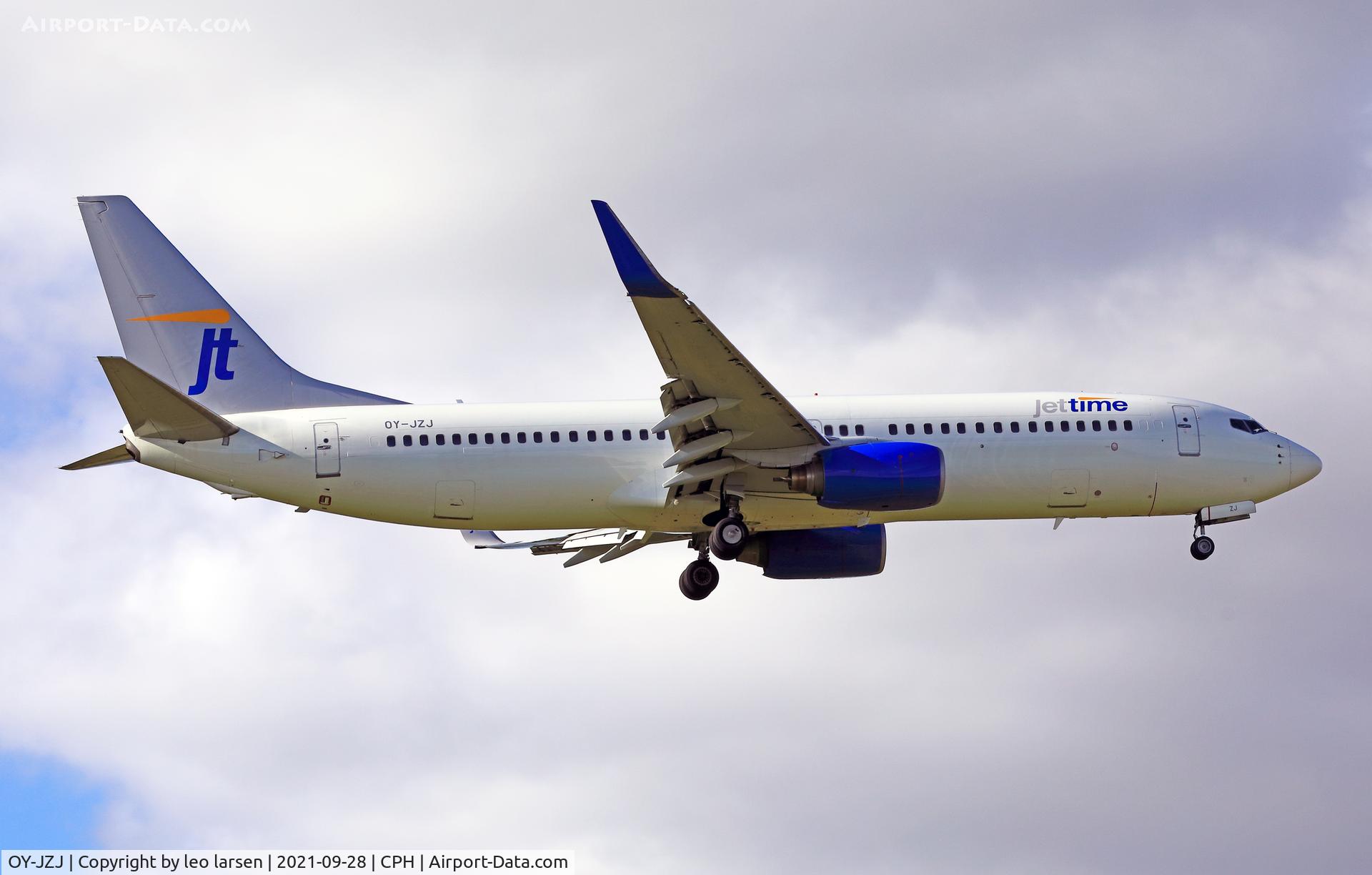 OY-JZJ, 2003 Boeing 737-82R C/N 30658, Copenhagen 28.9.2021
