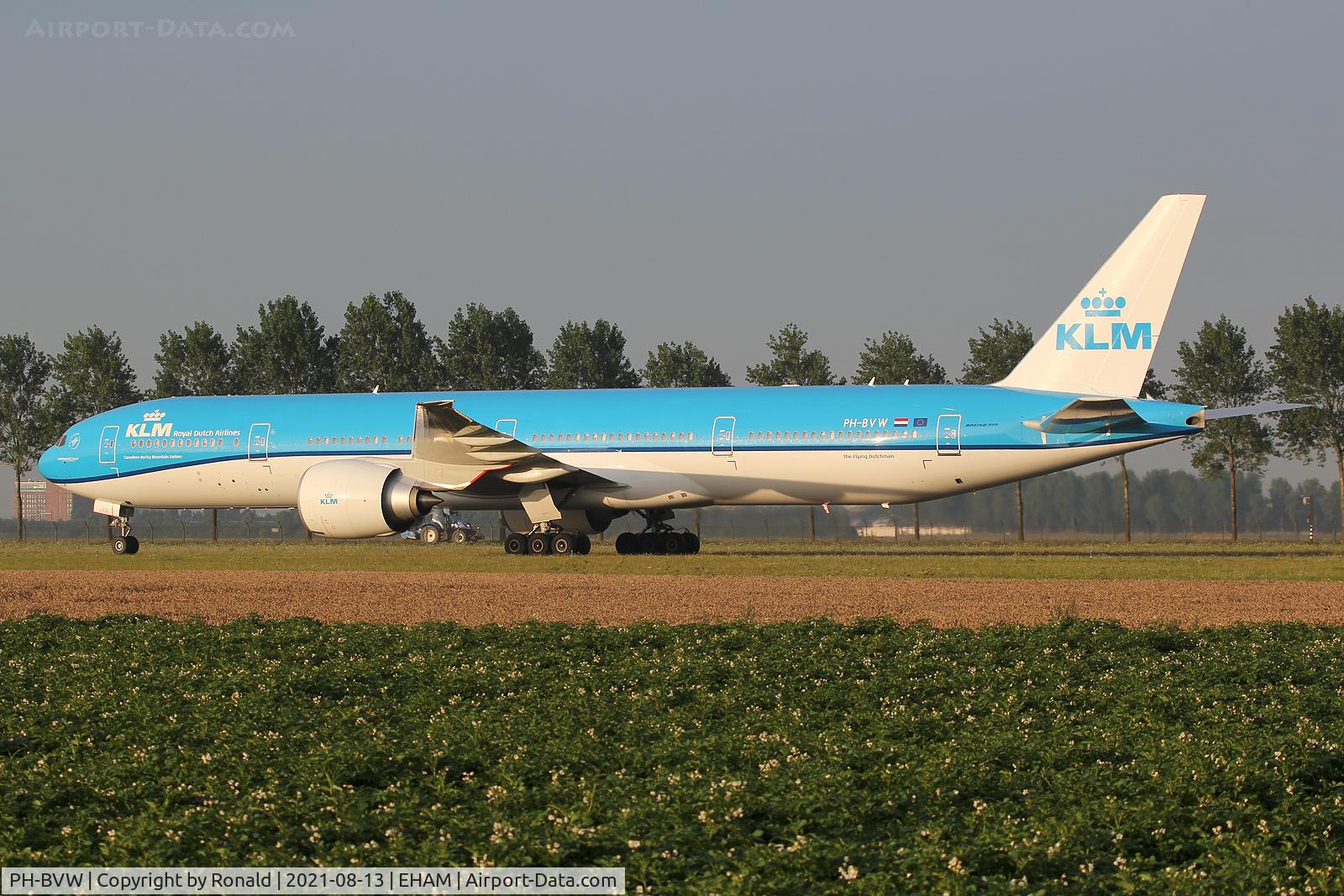 PH-BVW, 2021 Boeing 777-306/ER C/N 66889, at spl