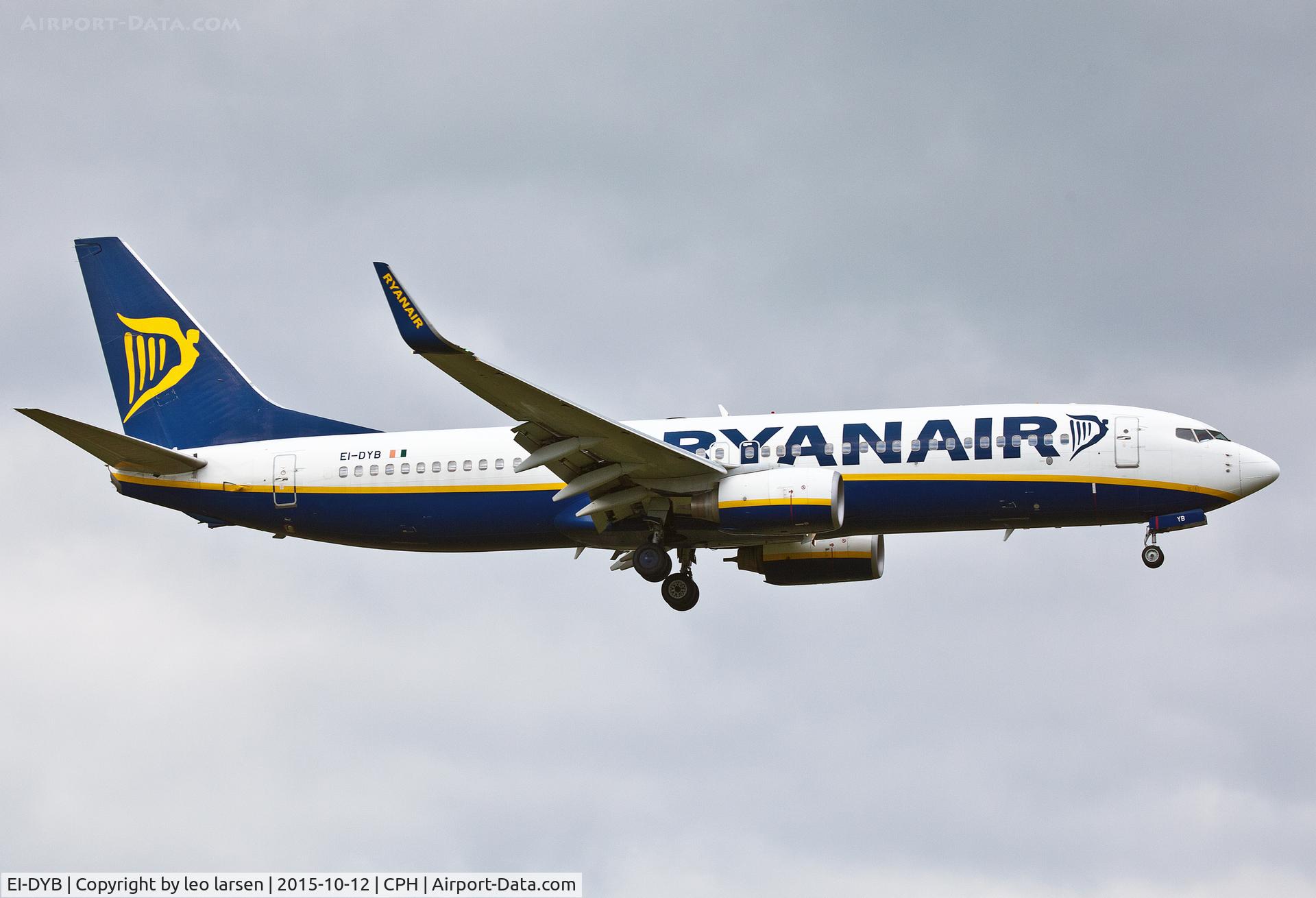 EI-DYB, 2008 Boeing 737-8AS C/N 33633, Copenhagen 12.10.2015