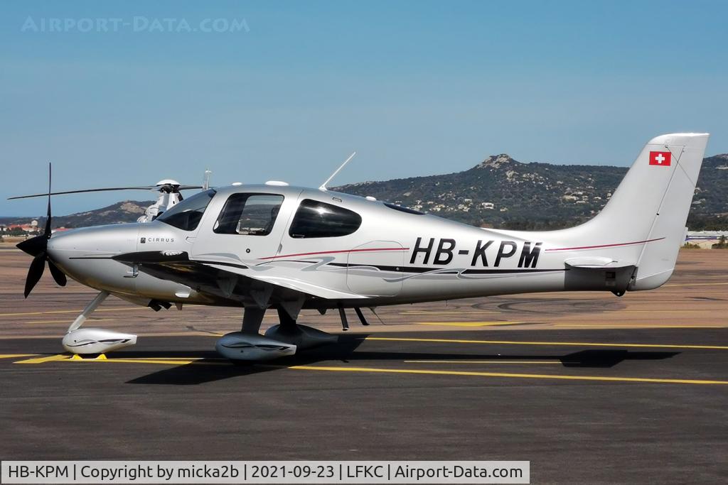 HB-KPM, 2008 Cirrus SR22 G3 GTS Turbo C/N 3307, Parked