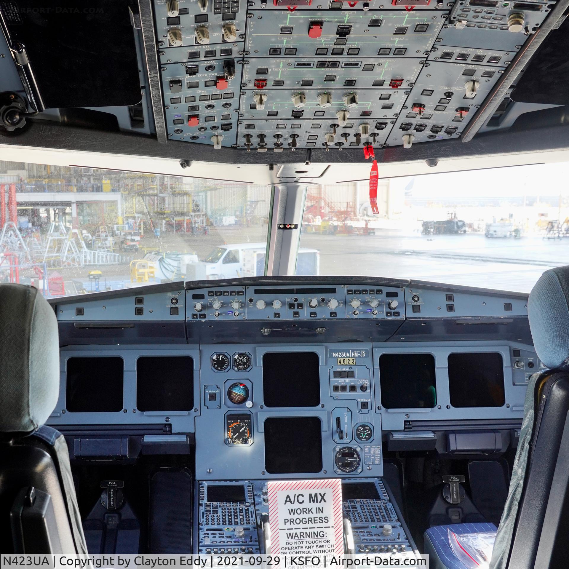 N423UA, 1995 Airbus A320-232 C/N 504, SFO 2021.