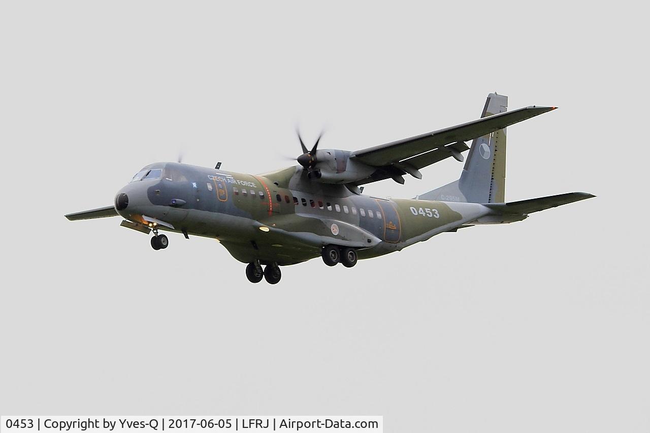 0453, 2010 CASA C-295M C/N 069, CASA C-295M, Short approach rwy 26, Landivisiau Naval Air Base (LFRJ) Tiger Meet 2017