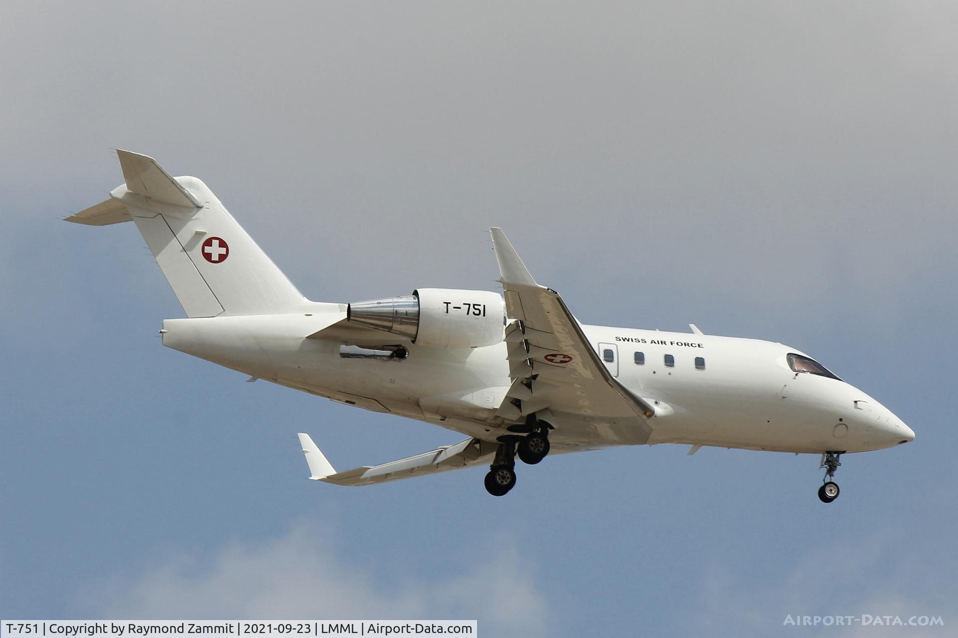 T-751, 2002 Bombardier Challenger 604 (CL-600-2B16) C/N 5530, Bombardier Challenger 604 T-751 Swiss Air Force
