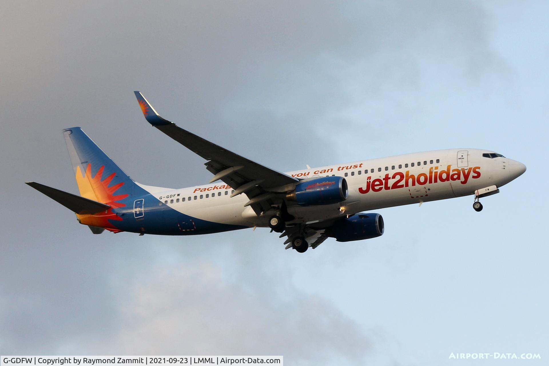 G-GDFW, 2000 Boeing 737-8K5 C/N 27986, B737-800 G-GDFW Jet2Com