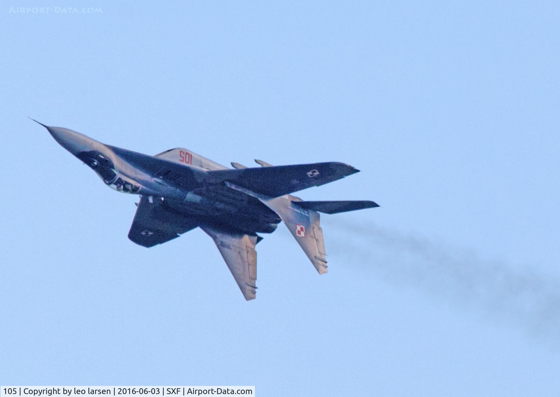 105, Mikoyan-Gurevich MiG-29A C/N 2960535105, Berlin AirShow 3.6.2016