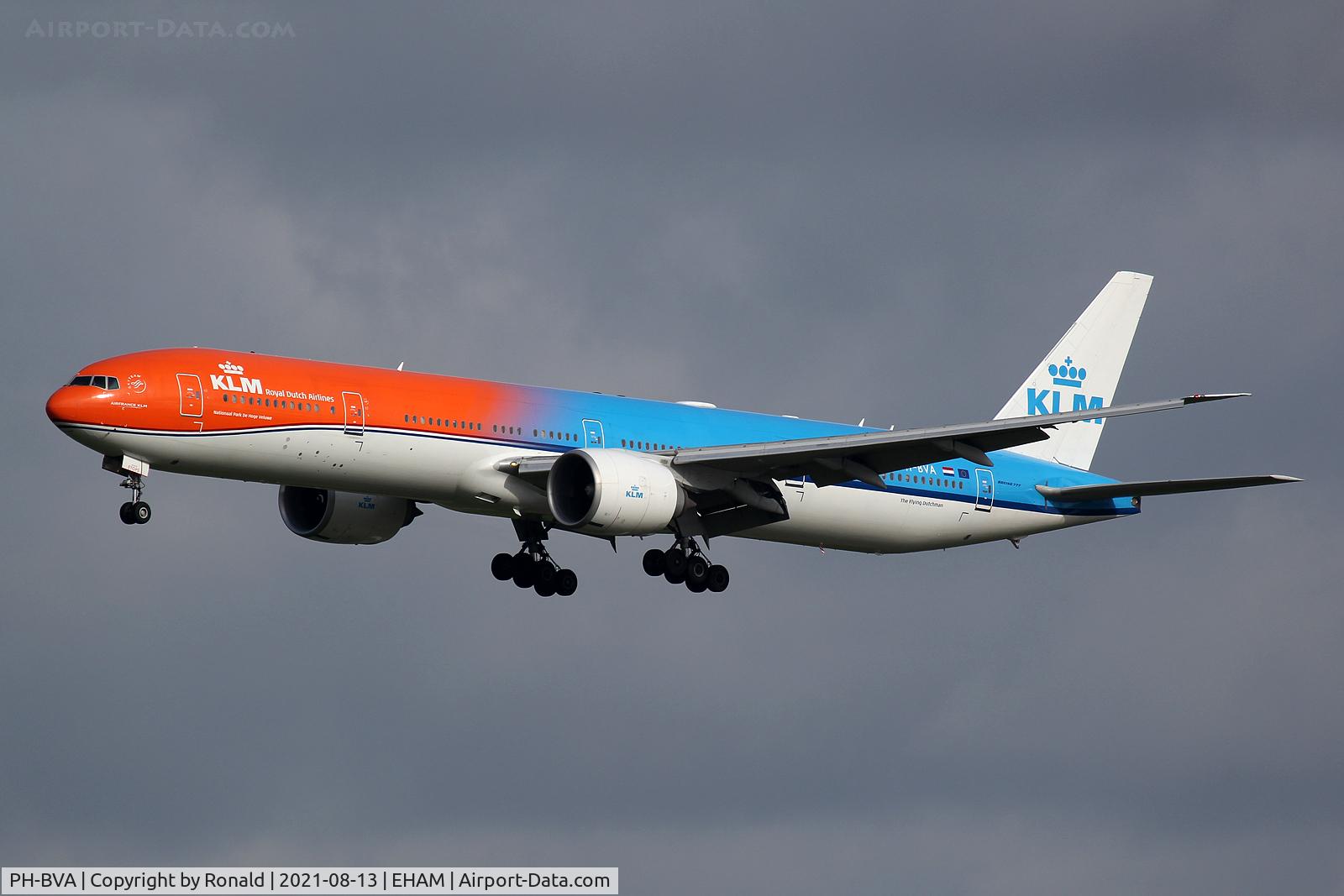 PH-BVA, 2008 Boeing 777-306/ER C/N 35671, at spl
