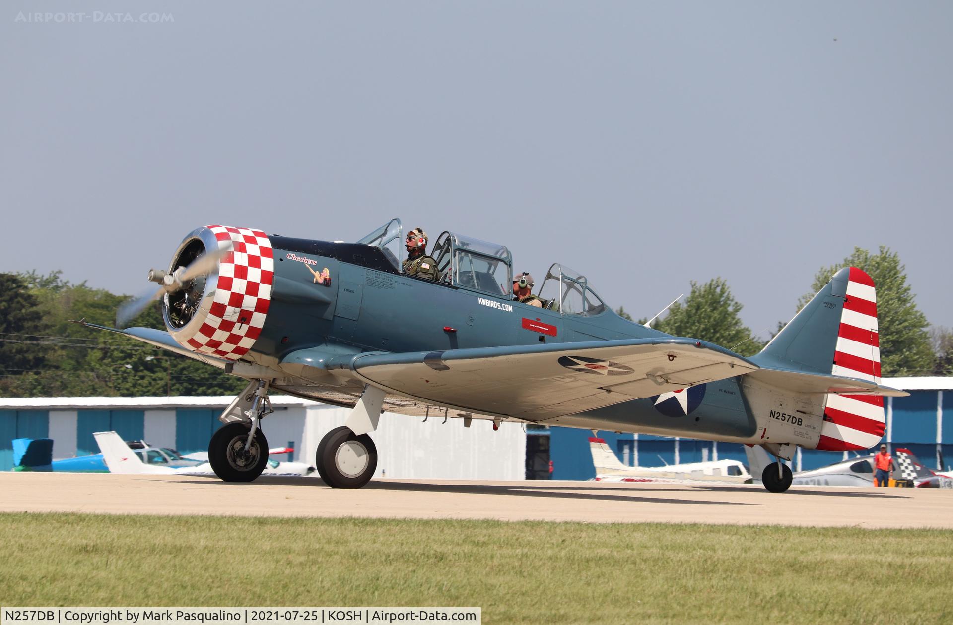 N257DB, 1952 North American T-6G Texan C/N 182-600, North American T-6G