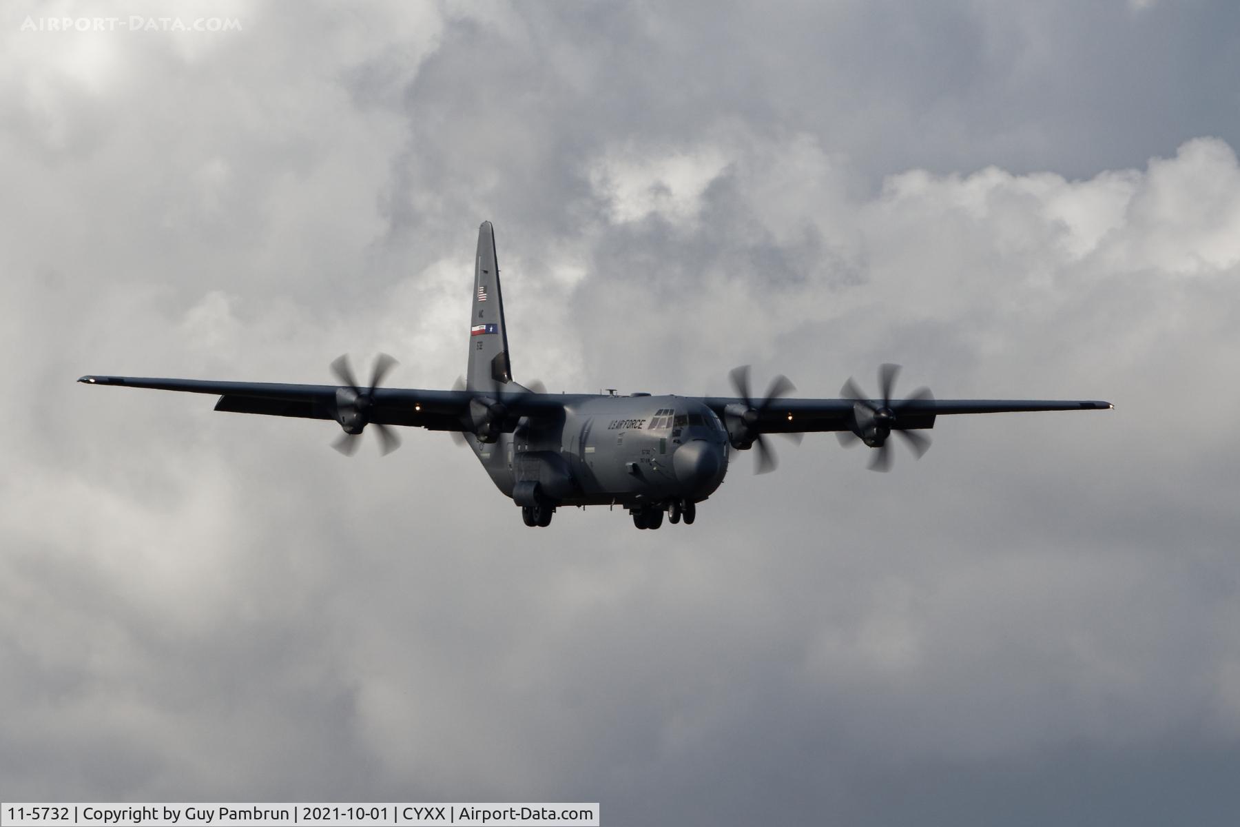 11-5732, 2013 Lockheed Martin C-130J-30 Super Hercules C/N 5732, Landing on 07