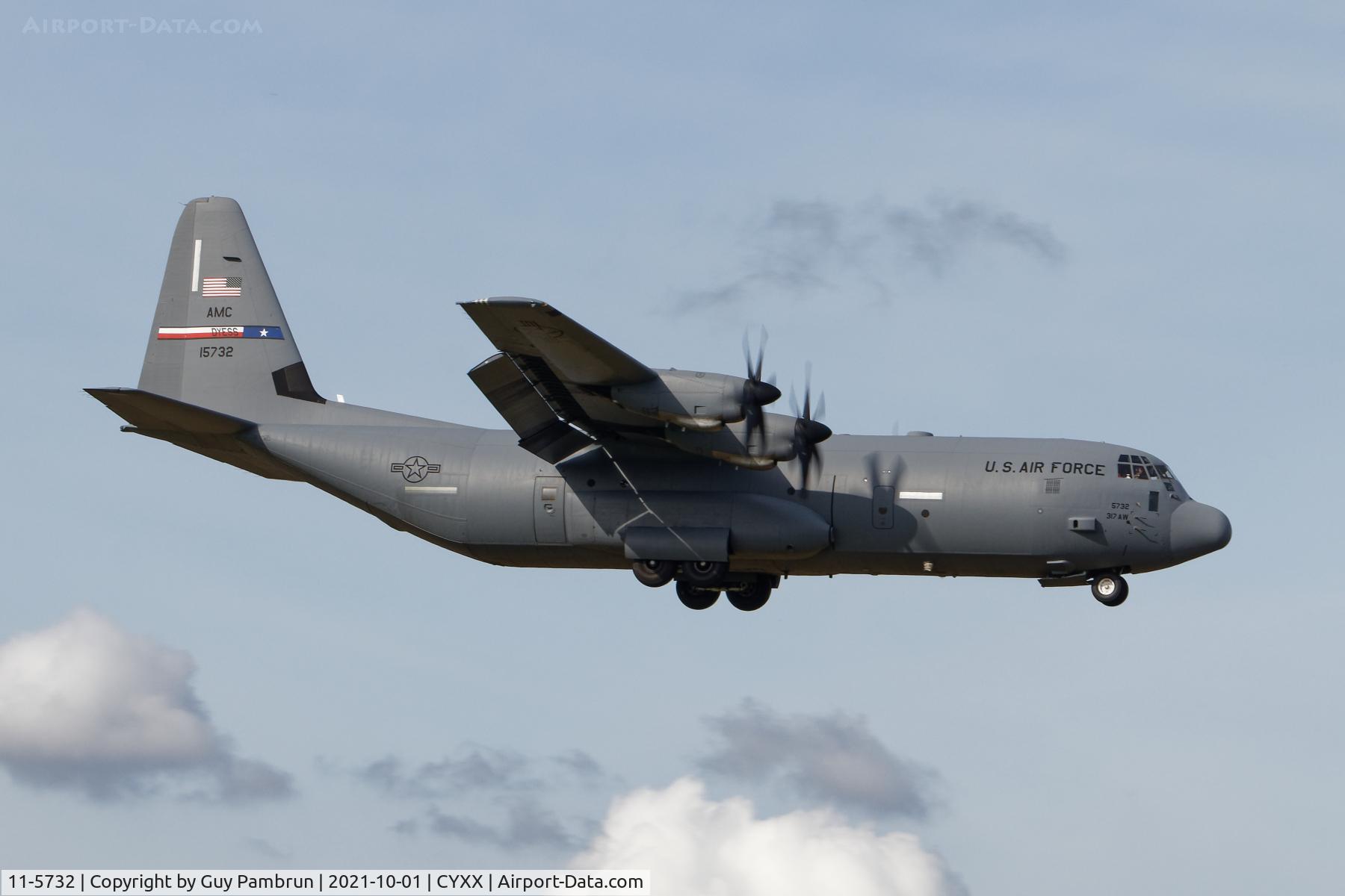 11-5732, 2013 Lockheed Martin C-130J-30 Super Hercules C/N 5732, Landing on 07