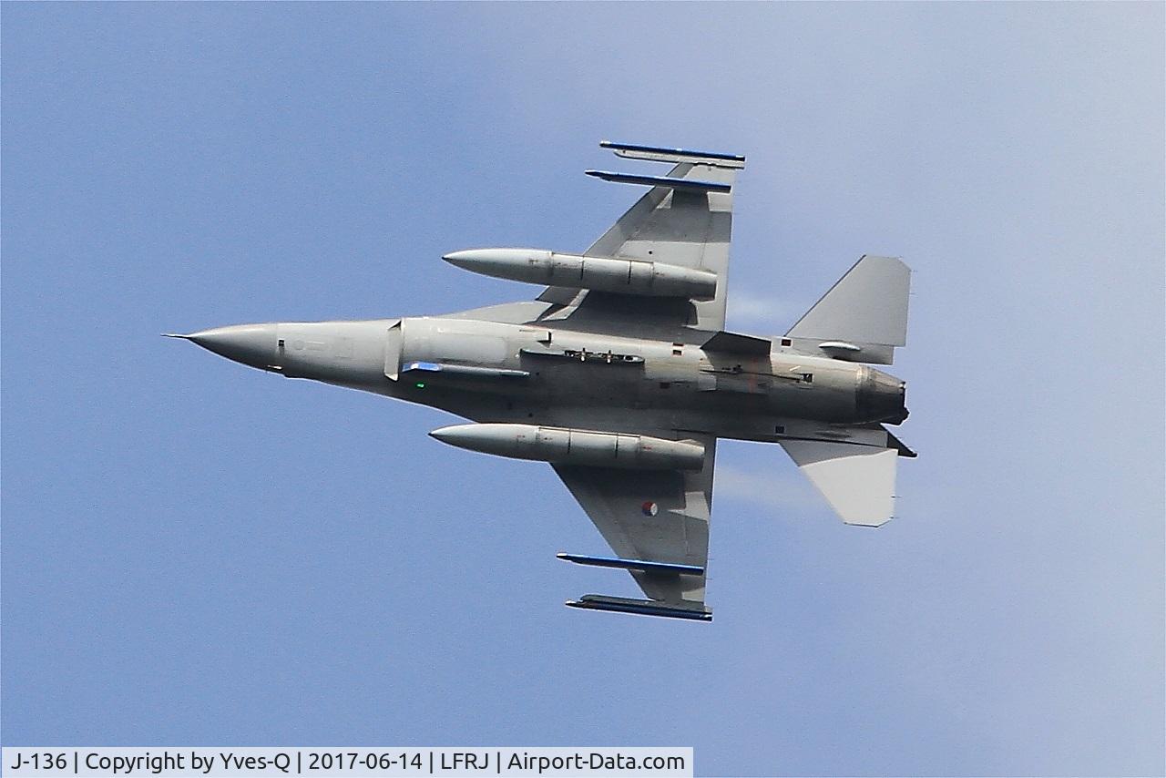 J-136, Fokker F-16AM Fighting Falcon C/N 6D-126, Fokker F-16AM Fighting Falcon, Break over Landivisiau Naval Air Base (LFRJ) Tiger Meet 2017