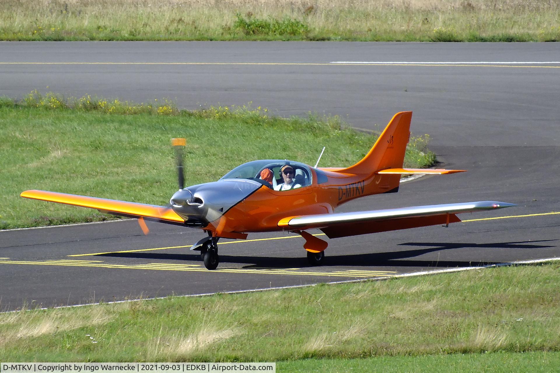 D-MTKV, Aveco VL-3 Evolution C/N unknown_D-MTKV, Aveko / JMB VL-3 Evolution at Bonn-Hangelar airfield during the Grumman Fly-in 2021