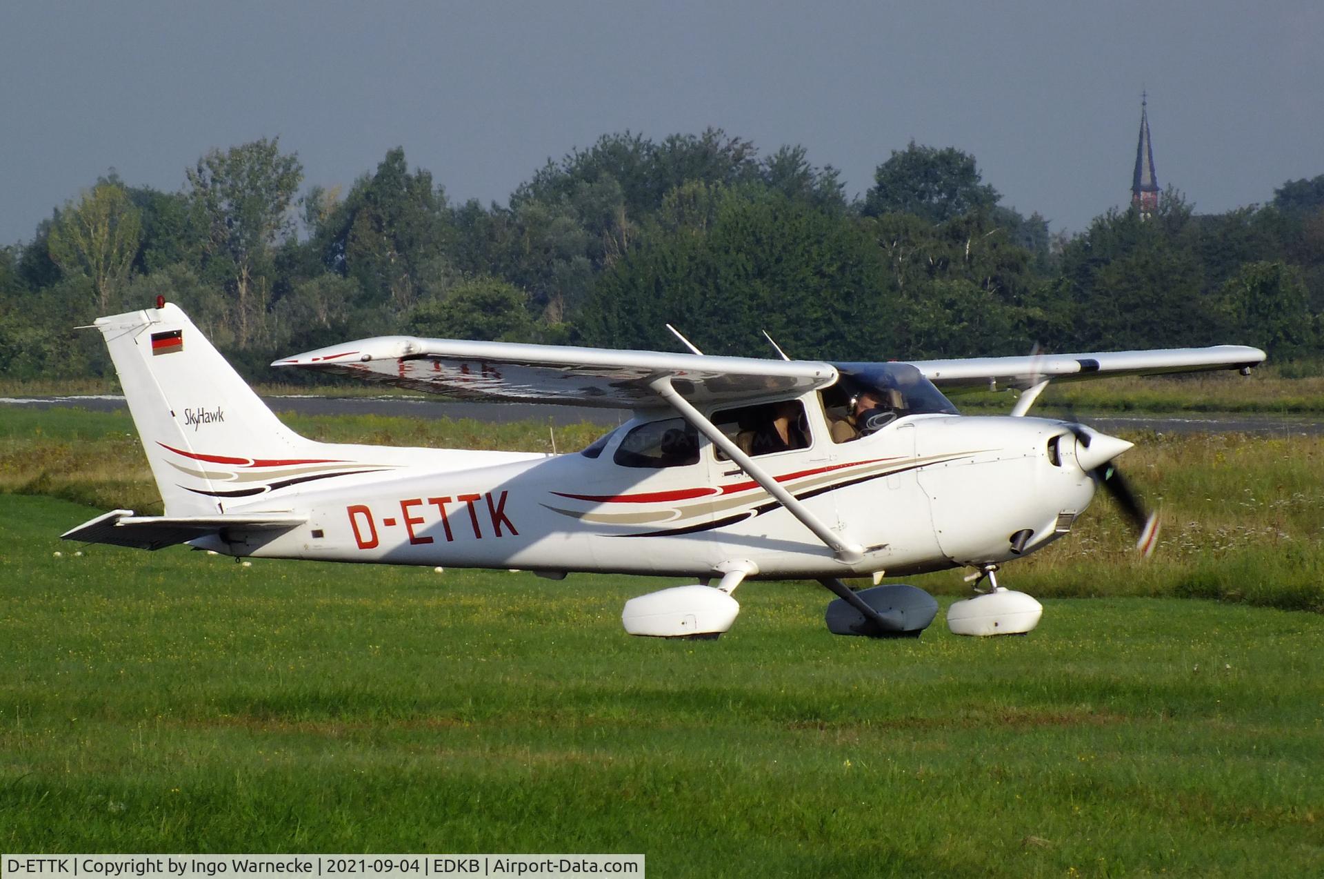 D-ETTK, Cessna 172R Skyhawk C/N 17281219, Cessna 172R at Bonn-Hangelar airfield during the Grumman Fly-in 2021