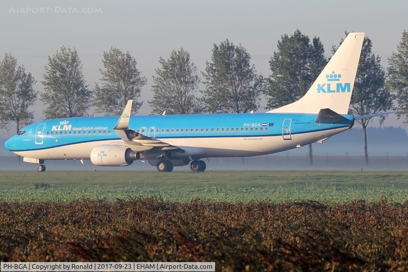 PH-BGA, 2008 Boeing 737-8K2 C/N 37593, at spl